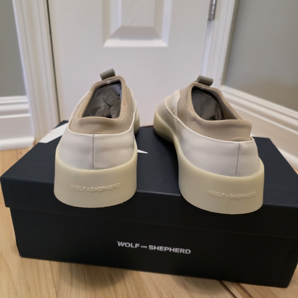 Wolf & Shepard Men's Beige and Cream Leather Slip-On - Picture 3 of 7